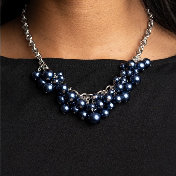 Down For The COUNTESS - Blue Pearl Bead Necklace - Picture 1 of 3